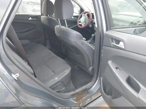 KM8J2CA40KU054729 2019 HYUNDAI TUCSON - Image 8