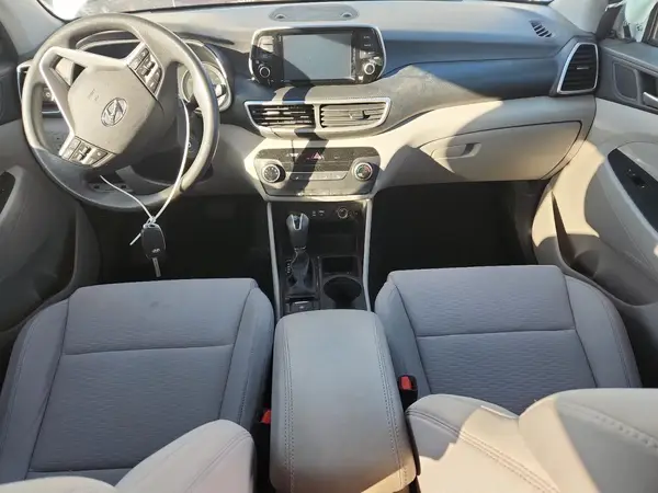 KM8J2CA40KU073149 2019 HYUNDAI TUCSON - Image 8