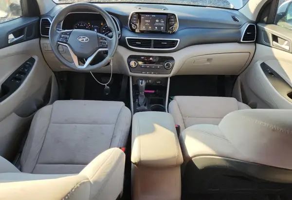 KM8J2CA40KU074818 2019 HYUNDAI TUCSON - Image 8