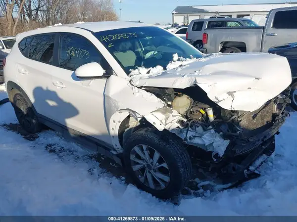 KM8J2CA40KU852986 2019 HYUNDAI TUCSON - Image 1
