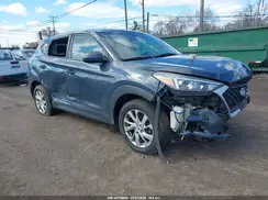 KM8J2CA40KU884644 2019 HYUNDAI TUCSON