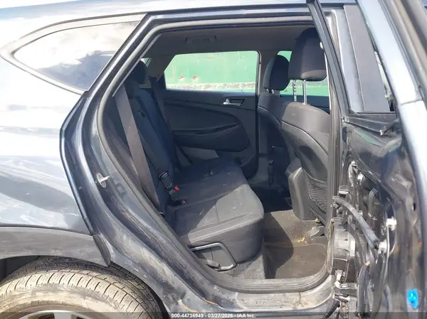 KM8J2CA40KU884644 2019 HYUNDAI TUCSON - Image 8
