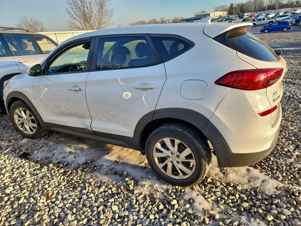 KM8J2CA40KU885437 2019 HYUNDAI TUCSON - Image 2