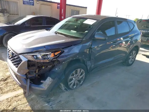 KM8J2CA40KU890864 2019 HYUNDAI TUCSON - Image 2