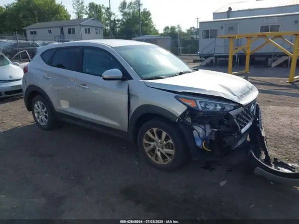 KM8J2CA40KU896891 2019 HYUNDAI TUCSON - Image 1