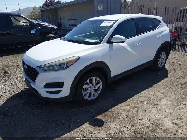KM8J2CA40KU953915 2019 HYUNDAI TUCSON - Image 2
