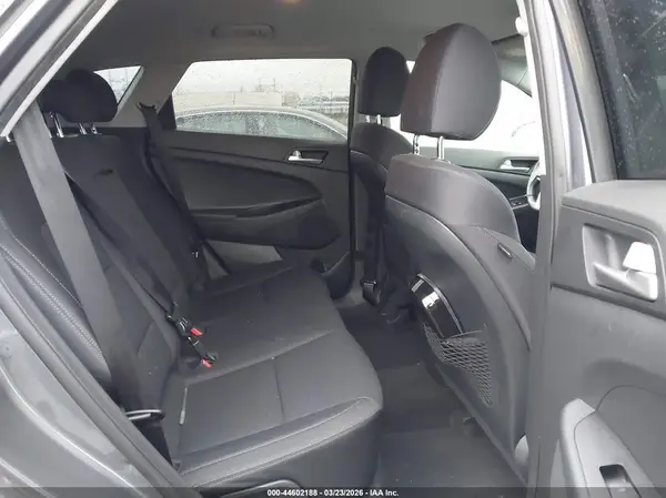 KM8J2CA40KU962744 2019 HYUNDAI TUCSON - Image 8