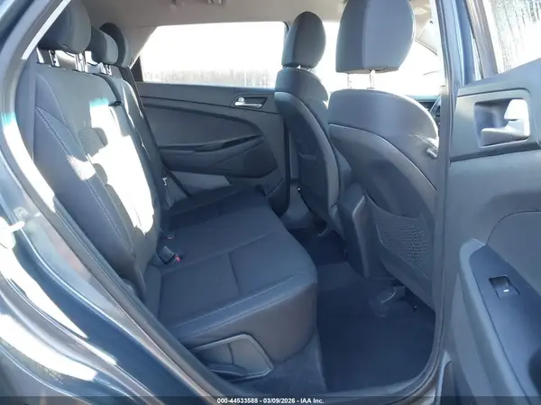 KM8J2CA40KU973114 2019 HYUNDAI TUCSON - Image 8
