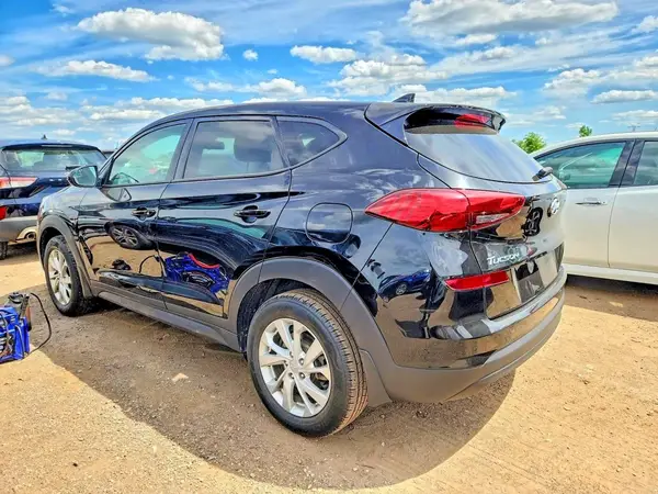 KM8J2CA40KU979852 2019 HYUNDAI TUCSON - Image 2
