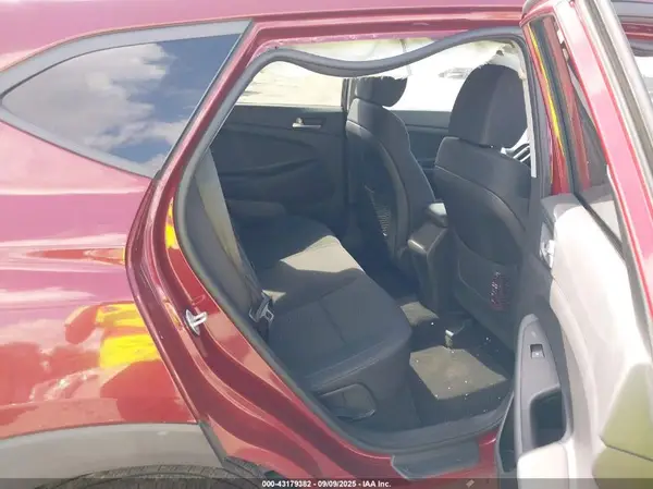 KM8J2CA40KU982282 2019 HYUNDAI TUCSON - Image 8