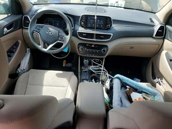 KM8J2CA40KU995677 2019 HYUNDAI TUCSON - Image 8