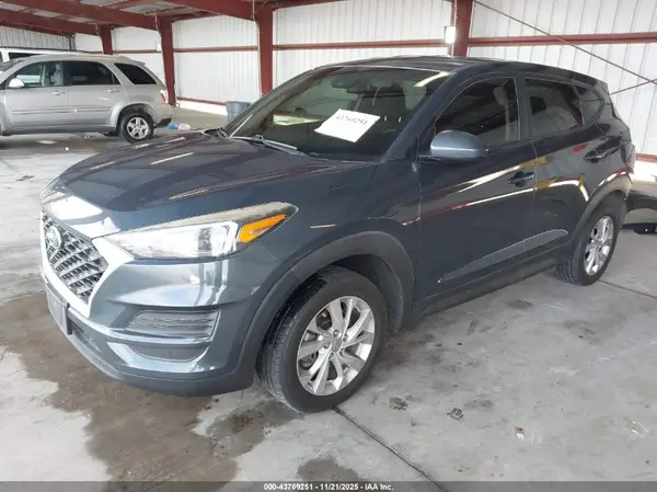KM8J2CA40LU120004 2020 HYUNDAI TUCSON - Image 2