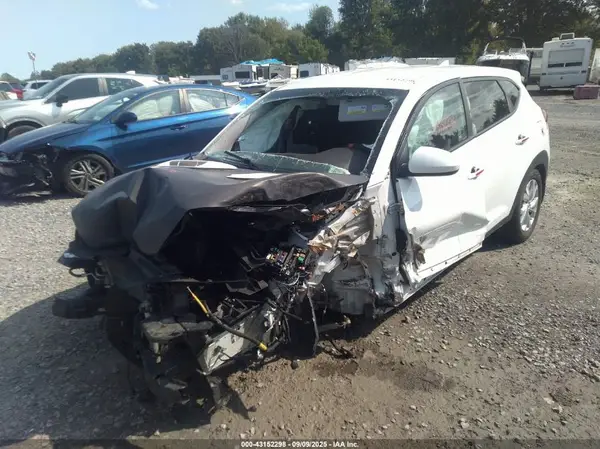 KM8J2CA40MU375110 2021 HYUNDAI TUCSON - Image 2