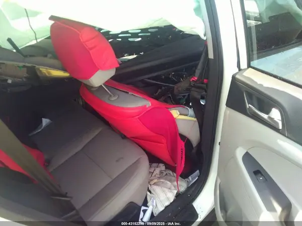 KM8J2CA40MU375110 2021 HYUNDAI TUCSON - Image 8