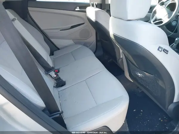 KM8J2CA40MU394577 2021 HYUNDAI TUCSON - Image 8