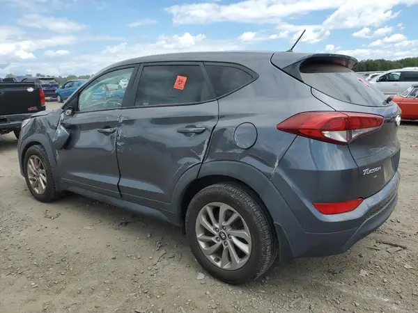 KM8J2CA41JU610626 2018 HYUNDAI TUCSON - Image 2