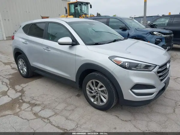 KM8J2CA41JU716235 2018 HYUNDAI TUCSON - Image 1