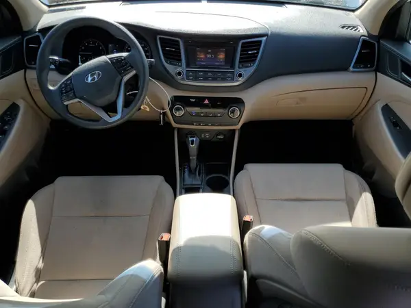 KM8J2CA41JU745332 2018 HYUNDAI TUCSON - Image 8