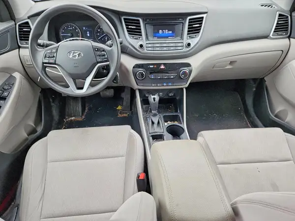 KM8J2CA41JU754404 2018 HYUNDAI TUCSON - Image 8