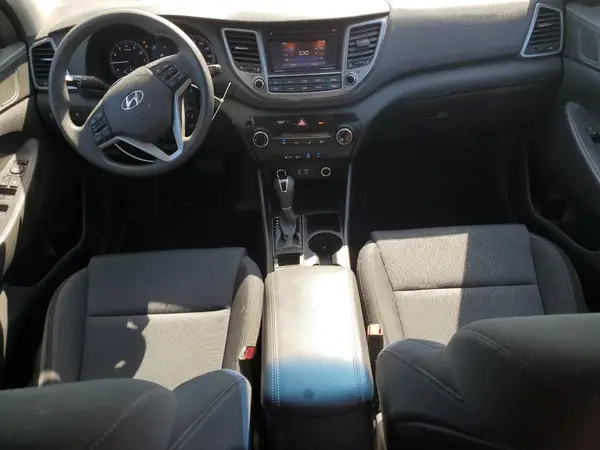 KM8J2CA41JU783692 2018 HYUNDAI TUCSON - Image 8