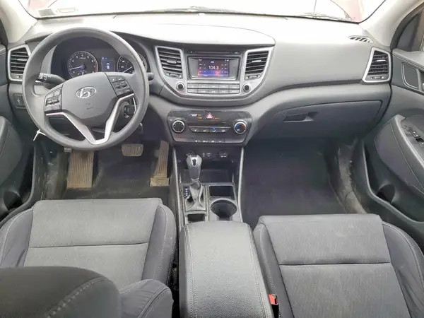 KM8J2CA41JU792828 2018 HYUNDAI TUCSON - Image 8