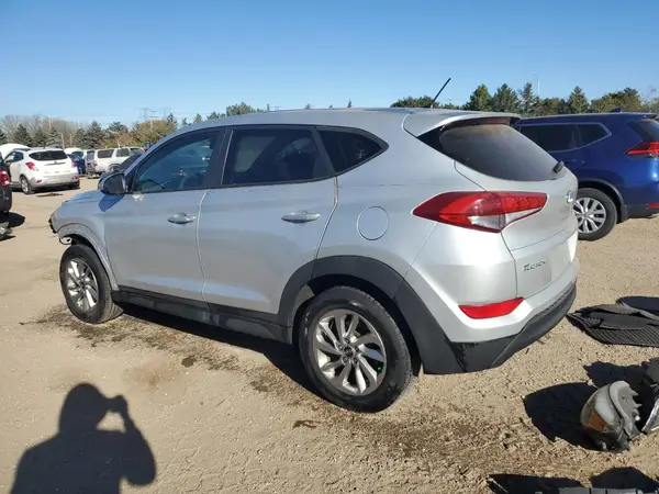 KM8J2CA41JU814410 2018 HYUNDAI TUCSON - Image 2