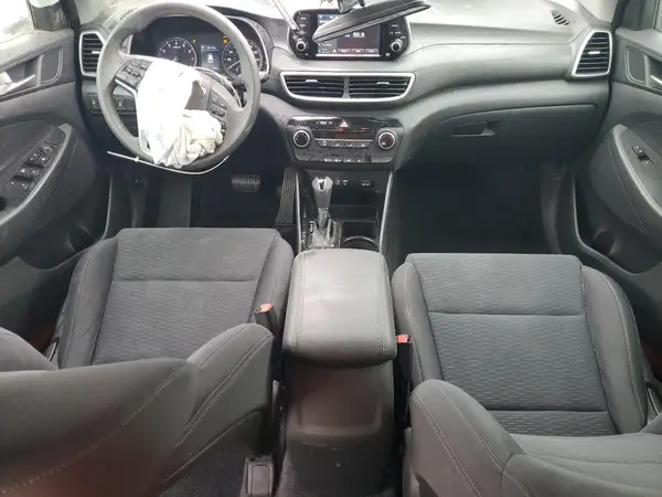 KM8J2CA41KU003143 2019 HYUNDAI TUCSON - Image 8