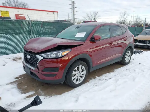 KM8J2CA41KU006401 2019 HYUNDAI TUCSON - Image 2