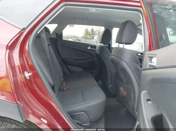 KM8J2CA41KU006401 2019 HYUNDAI TUCSON - Image 8