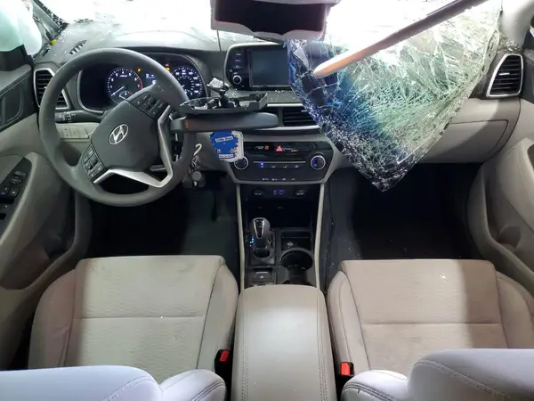 KM8J2CA41KU006723 2019 HYUNDAI TUCSON - Image 8