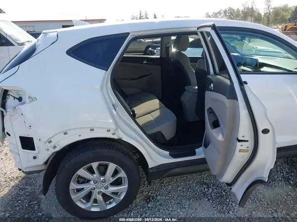 KM8J2CA41KU029659 2019 HYUNDAI TUCSON - Image 8
