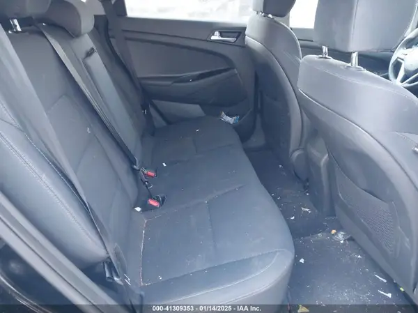 KM8J2CA41KU046039 2019 HYUNDAI TUCSON - Image 8