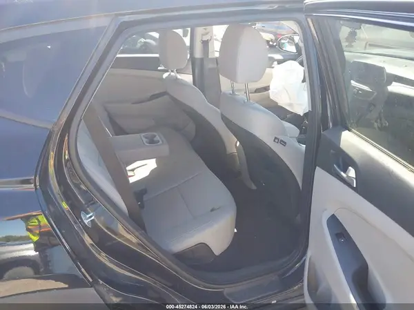 KM8J2CA41KU072866 2019 HYUNDAI TUCSON - Image 8