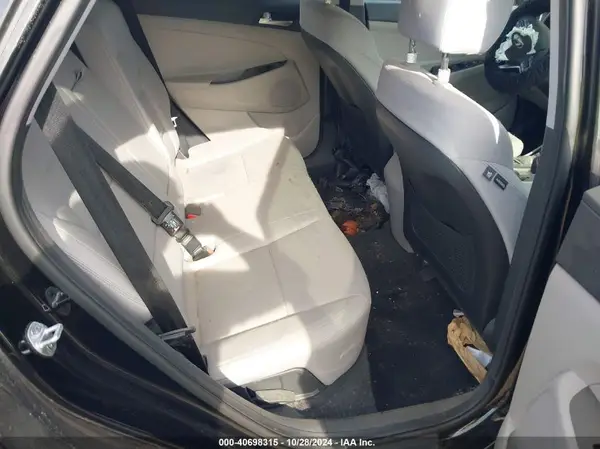 KM8J2CA41KU863964 2019 HYUNDAI TUCSON - Image 8