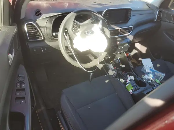 KM8J2CA41KU881980 2019 HYUNDAI TUCSON - Image 8