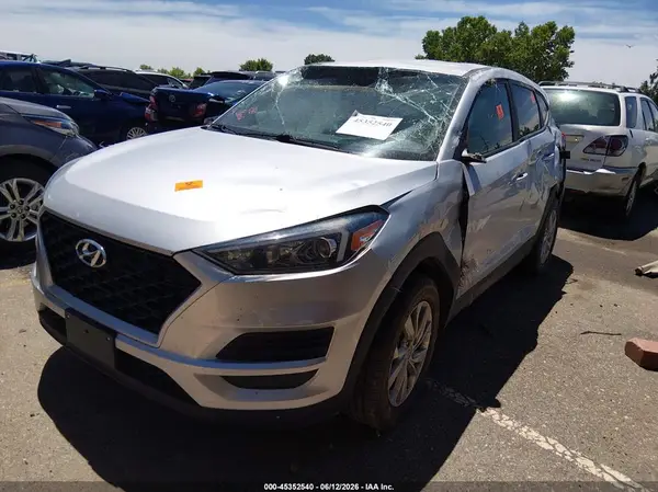 KM8J2CA41KU898987 2019 HYUNDAI TUCSON - Image 2
