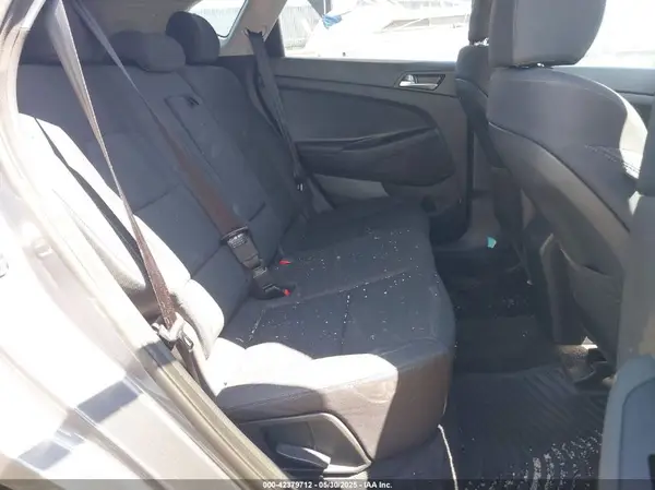 KM8J2CA41KU908868 2019 HYUNDAI TUCSON - Image 8