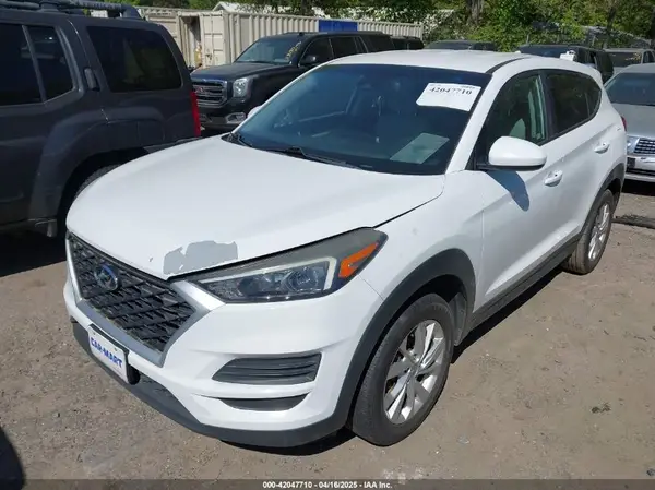 KM8J2CA41KU909597 2019 HYUNDAI TUCSON - Image 2