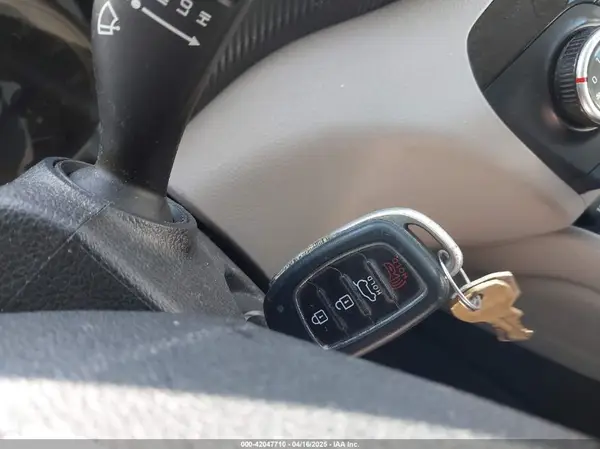 KM8J2CA41KU909597 2019 HYUNDAI TUCSON - Image 8