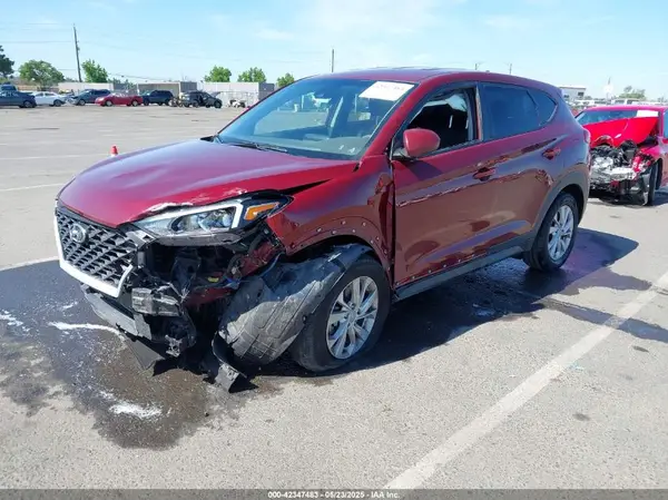 KM8J2CA41KU914007 2019 HYUNDAI TUCSON - Image 2