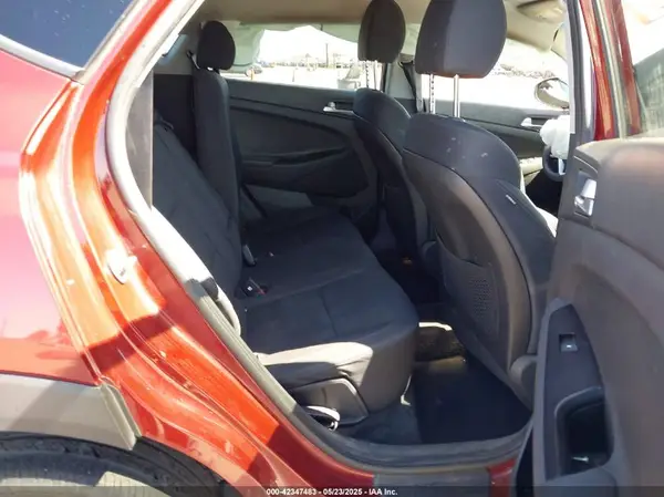 KM8J2CA41KU914007 2019 HYUNDAI TUCSON - Image 8
