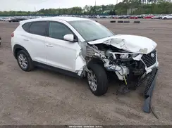 KM8J2CA41KU917084 2019 HYUNDAI TUCSON
