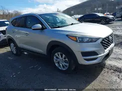 KM8J2CA41KU922415 2019 HYUNDAI TUCSON