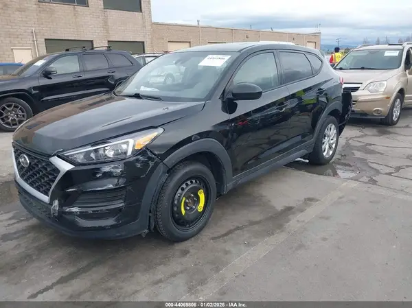 KM8J2CA41KU926755 2019 HYUNDAI TUCSON - Image 2