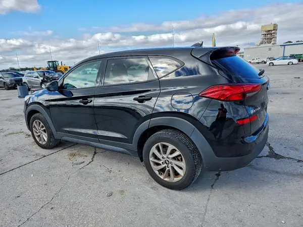 KM8J2CA41KU949355 2019 HYUNDAI TUCSON - Image 2