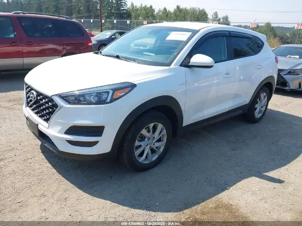 KM8J2CA41KU955768 2019 HYUNDAI TUCSON - Image 2