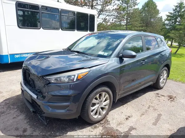 KM8J2CA41KU992402 2019 HYUNDAI TUCSON - Image 2
