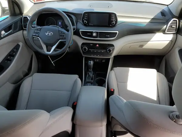 KM8J2CA41LU157465 2020 HYUNDAI TUCSON - Image 8