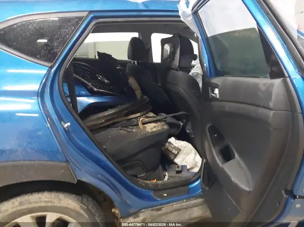 KM8J2CA41LU167672 2020 HYUNDAI TUCSON - Image 8