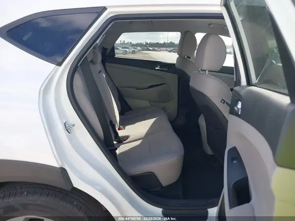 KM8J2CA41LU167946 2020 HYUNDAI TUCSON - Image 8